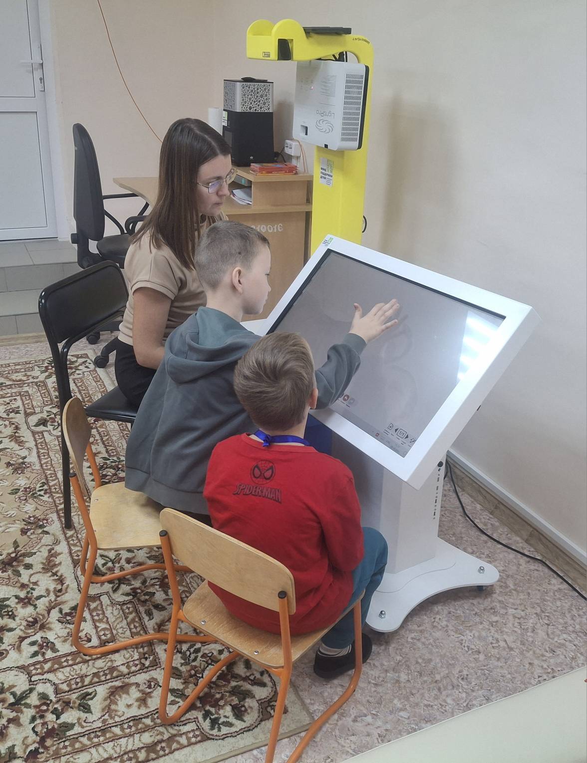 Занятие с психологом. «Волшебная» комната".