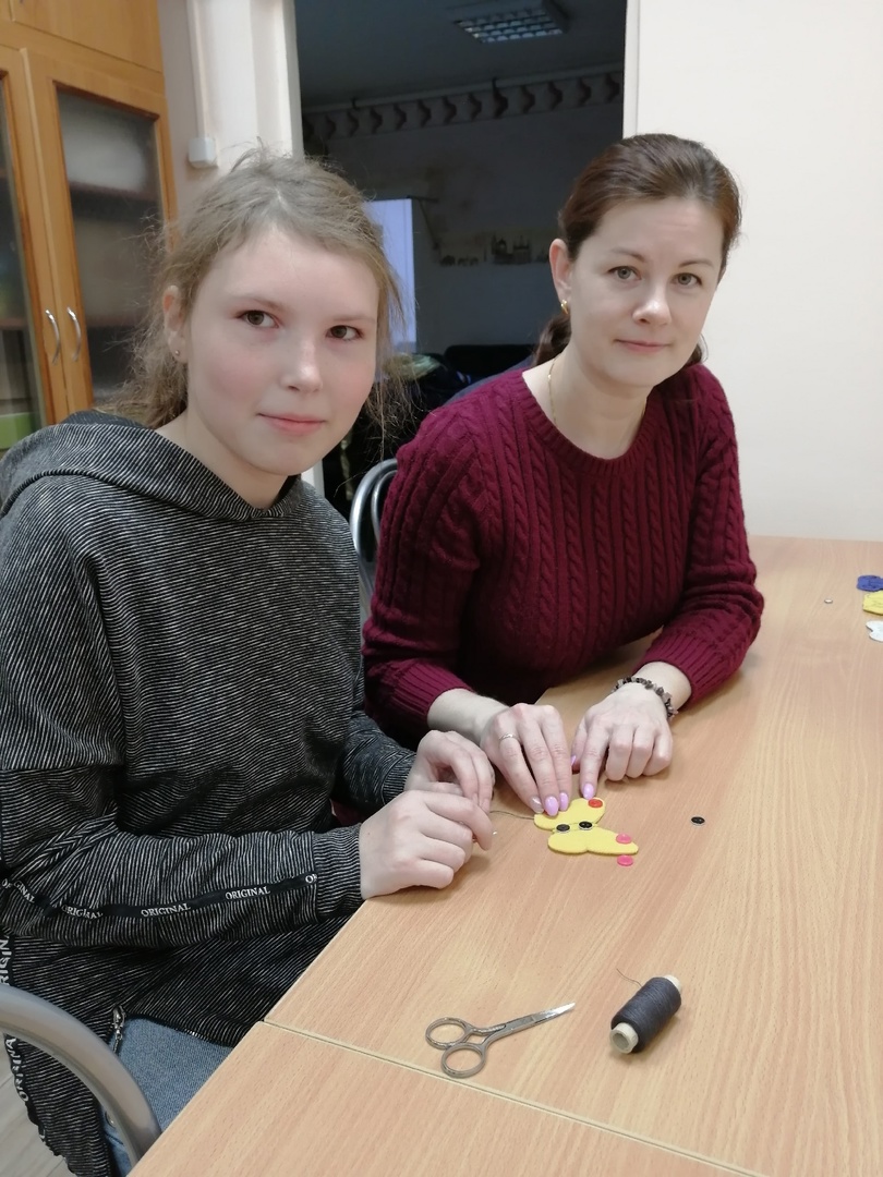 Пришиваем пуговицы