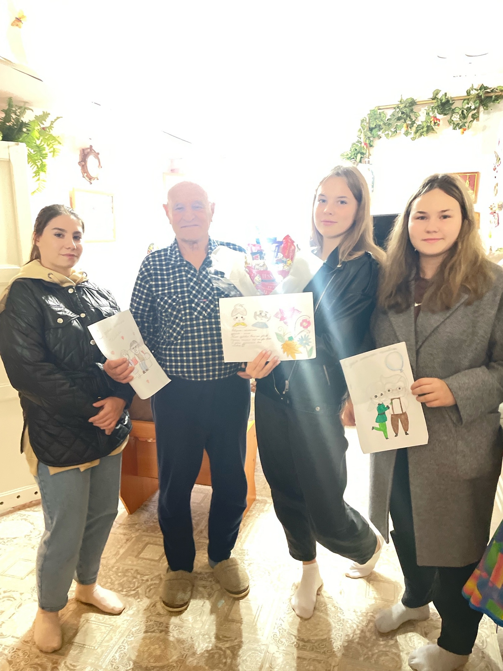 Подари открытку – подари радость